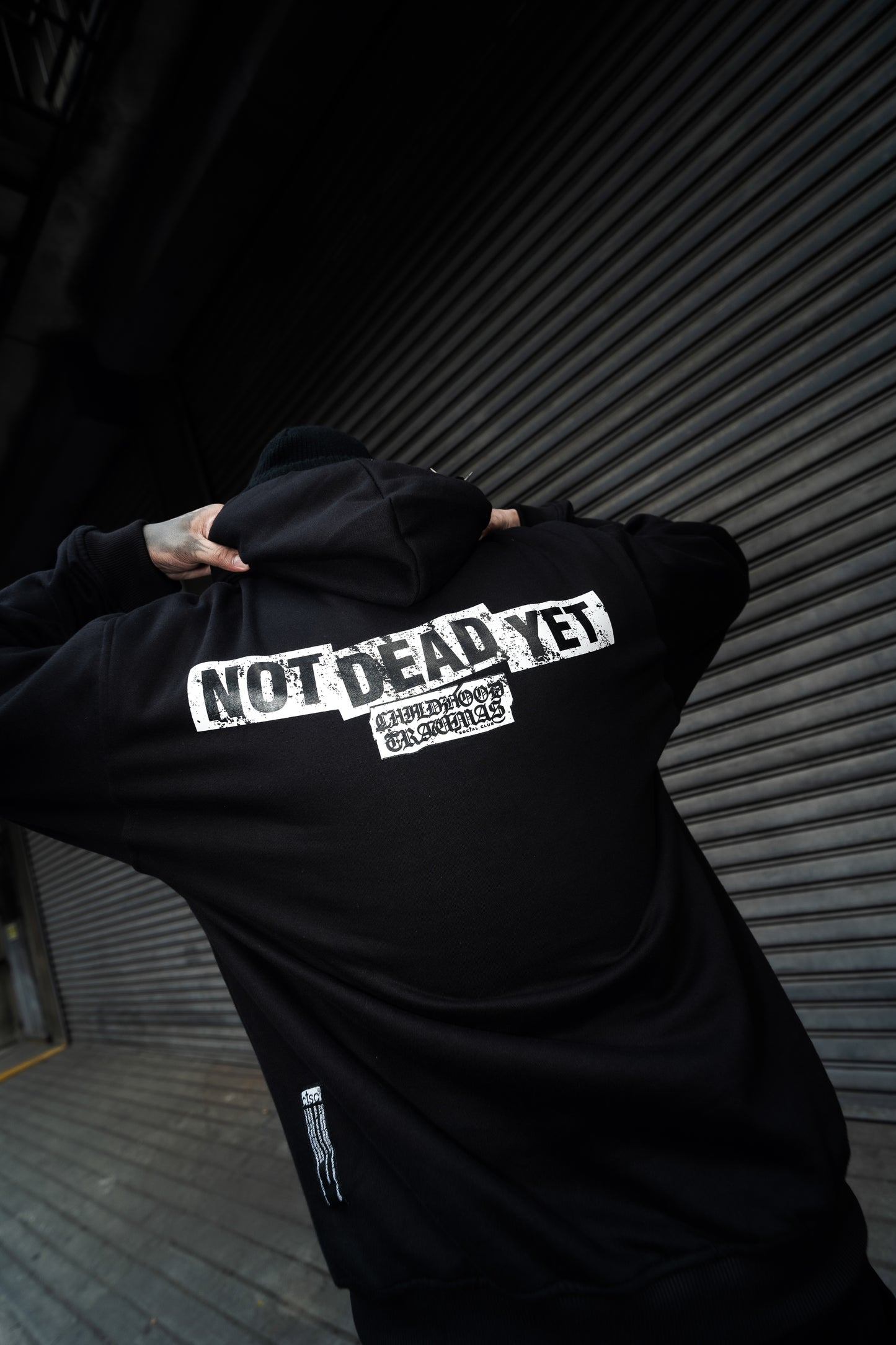 VALIANT HOODIE