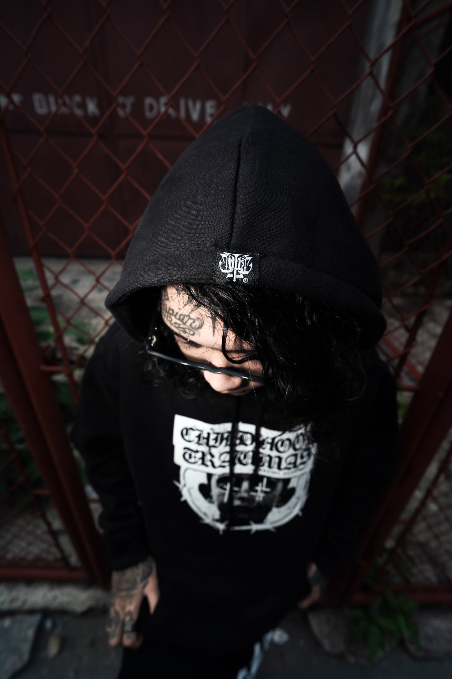 VALIANT HOODIE
