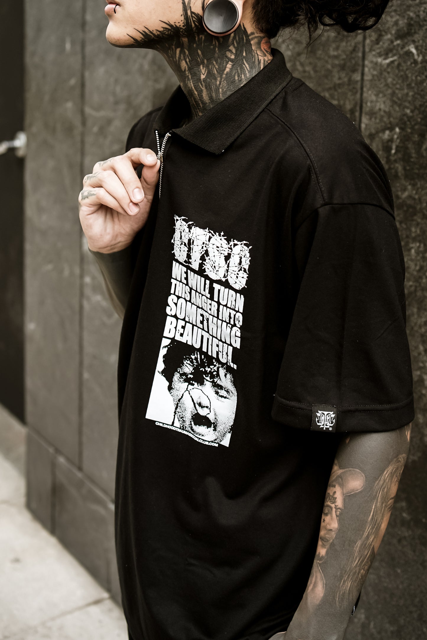 INTROSPECTION HALF-ZIP POLO