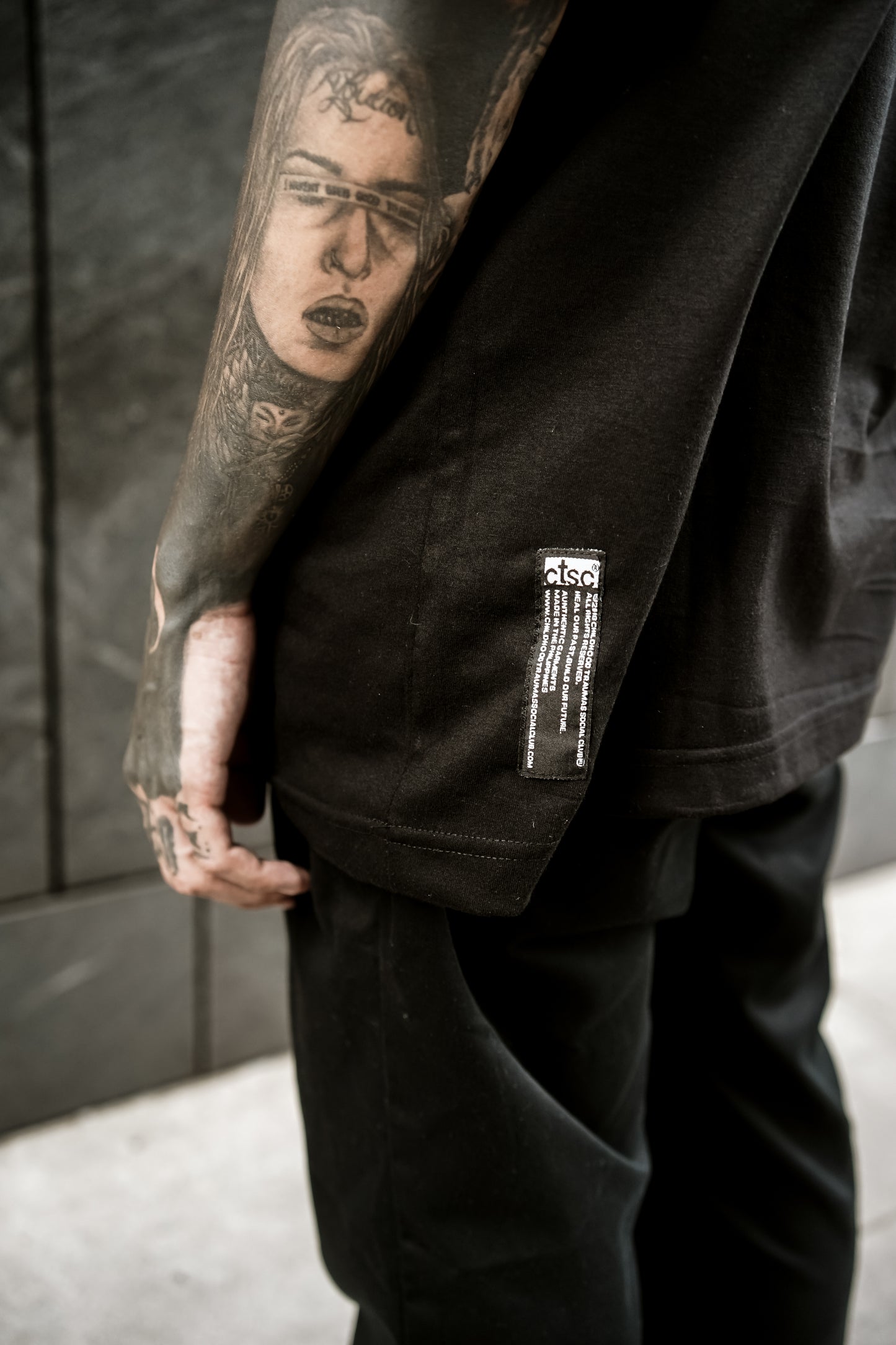 INTROSPECTION HALF-ZIP POLO