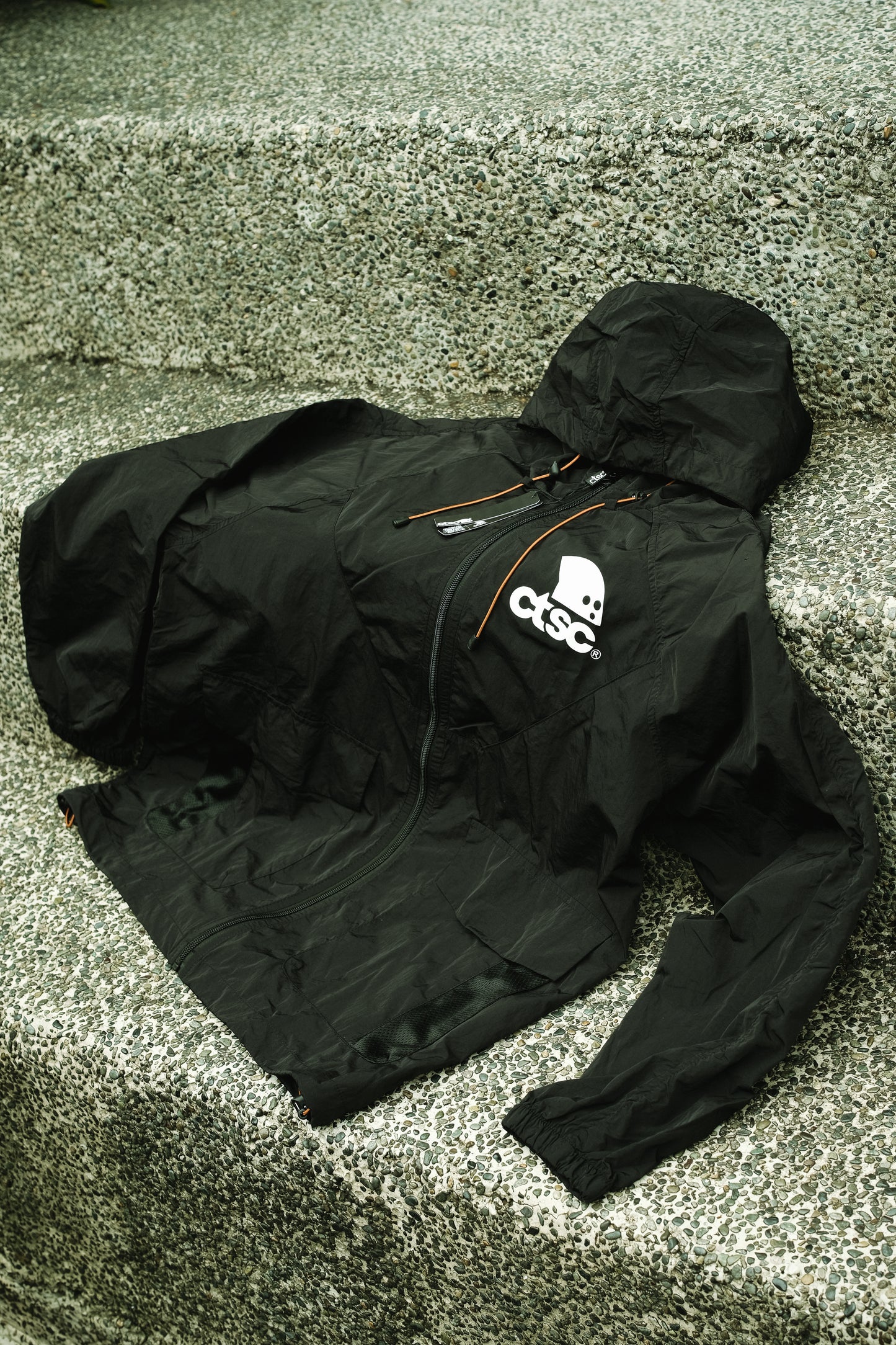 EVASION™ WINDBREAKER