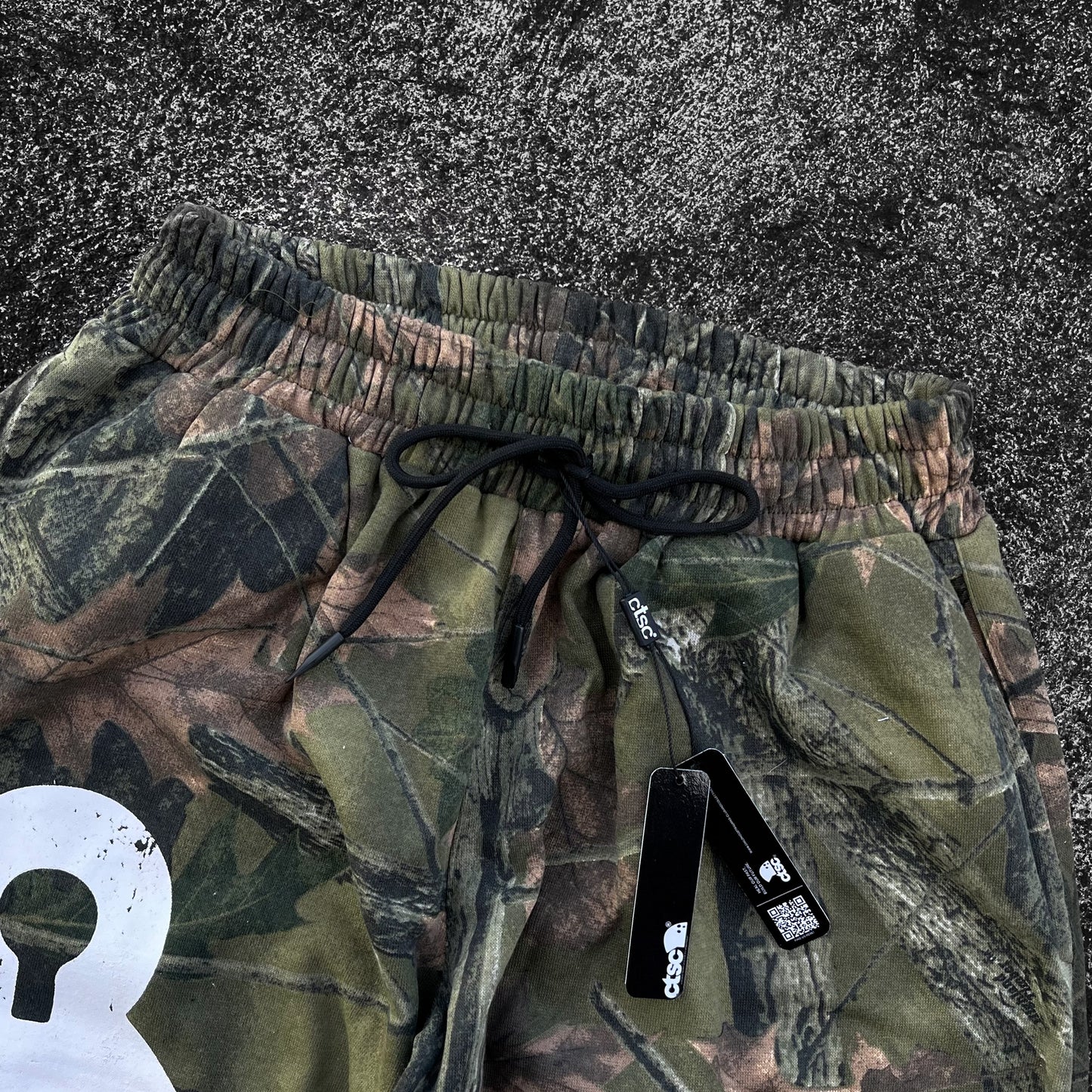 DORKRIFT SWEATPANTS IN FOREST GREEN REALTREE