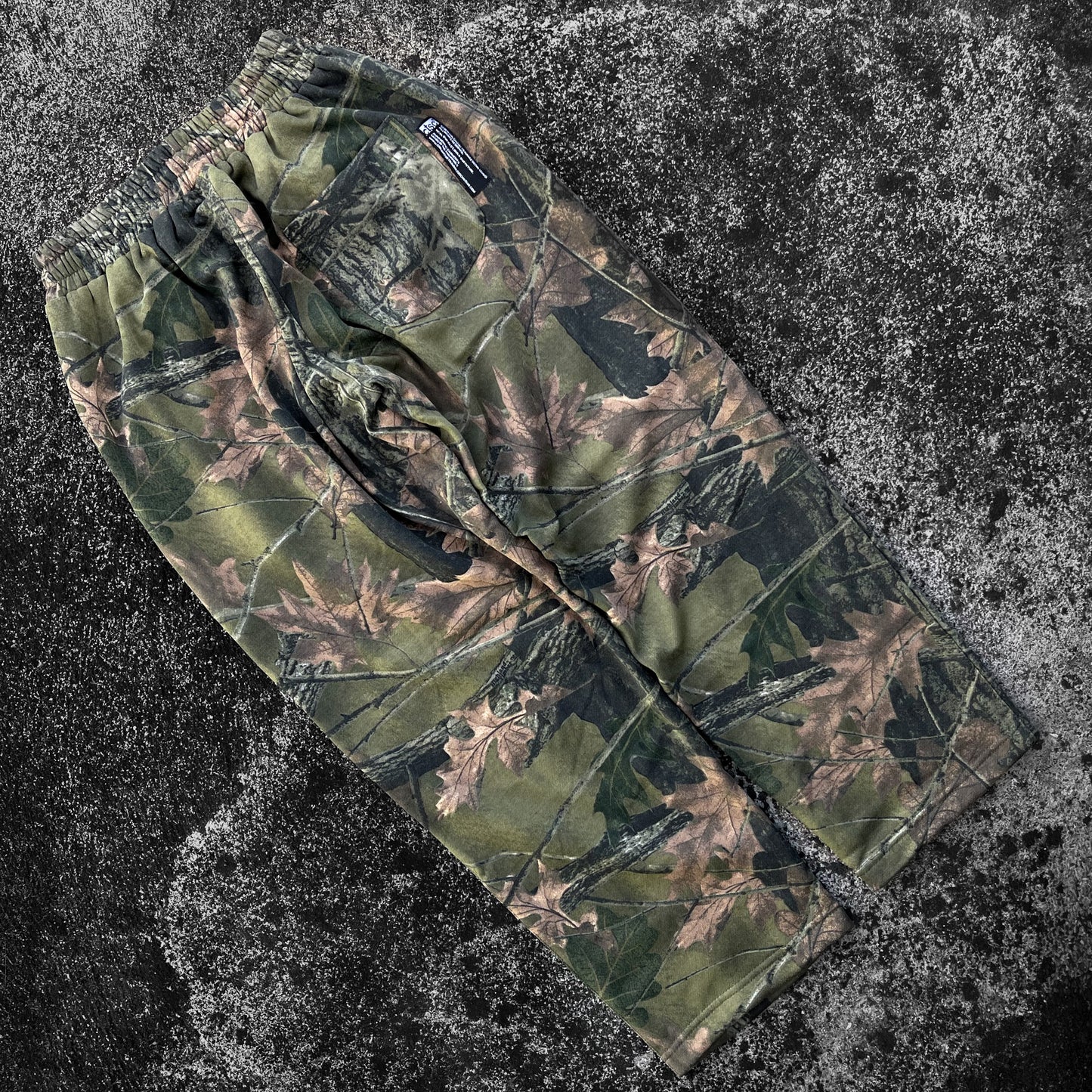 DORKRIFT SWEATPANTS IN FOREST GREEN REALTREE